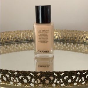 Chanel les beiges foundation. In shade BD21